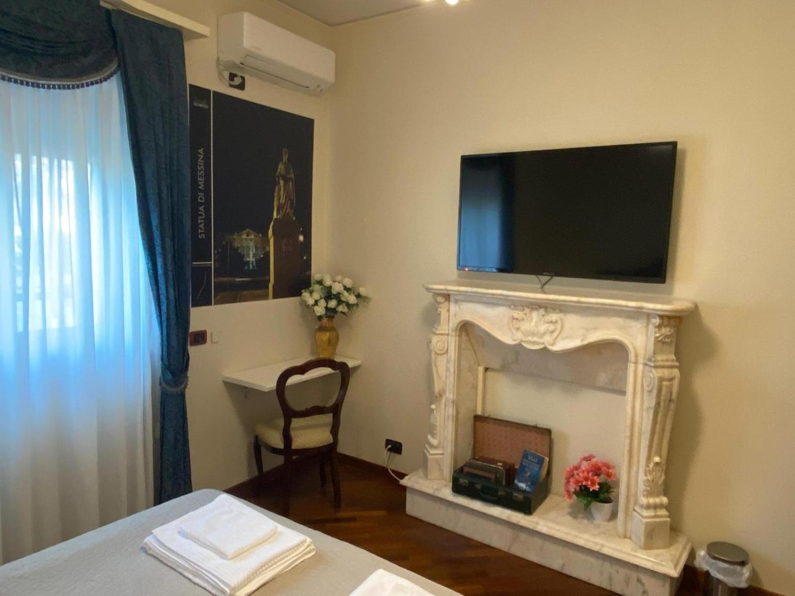 CASA BATTISTI MESSINA bellissimo appartamento in centro città ideale per FAMIGLIE o GRUPPI DI AMICI - max 3 camere, max 8 persone Extérieur photo