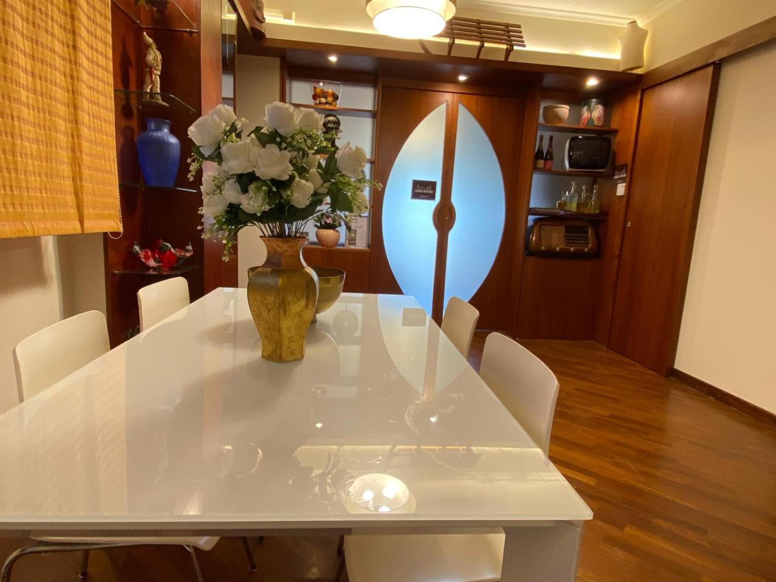 CASA BATTISTI MESSINA bellissimo appartamento in centro città ideale per FAMIGLIE o GRUPPI DI AMICI - max 3 camere, max 8 persone Extérieur photo