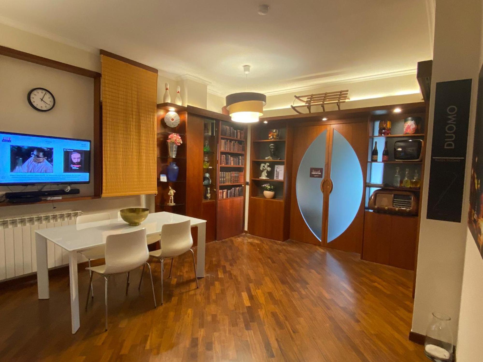 CASA BATTISTI MESSINA bellissimo appartamento in centro città ideale per FAMIGLIE o GRUPPI DI AMICI - max 3 camere, max 8 persone Extérieur photo